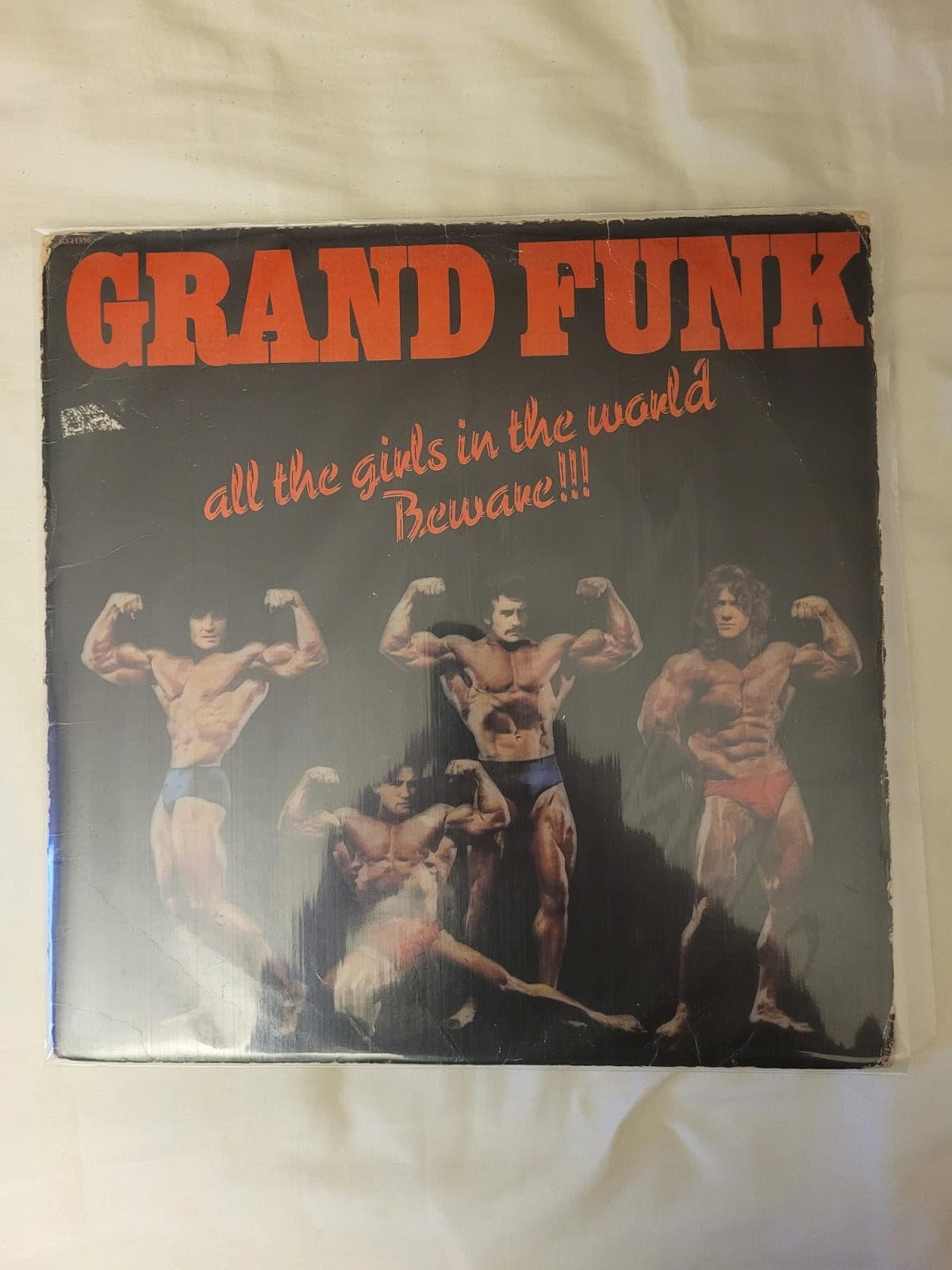 Grand Funk Railroad - All the Girls in the World Beware (Importado + detalhe)
