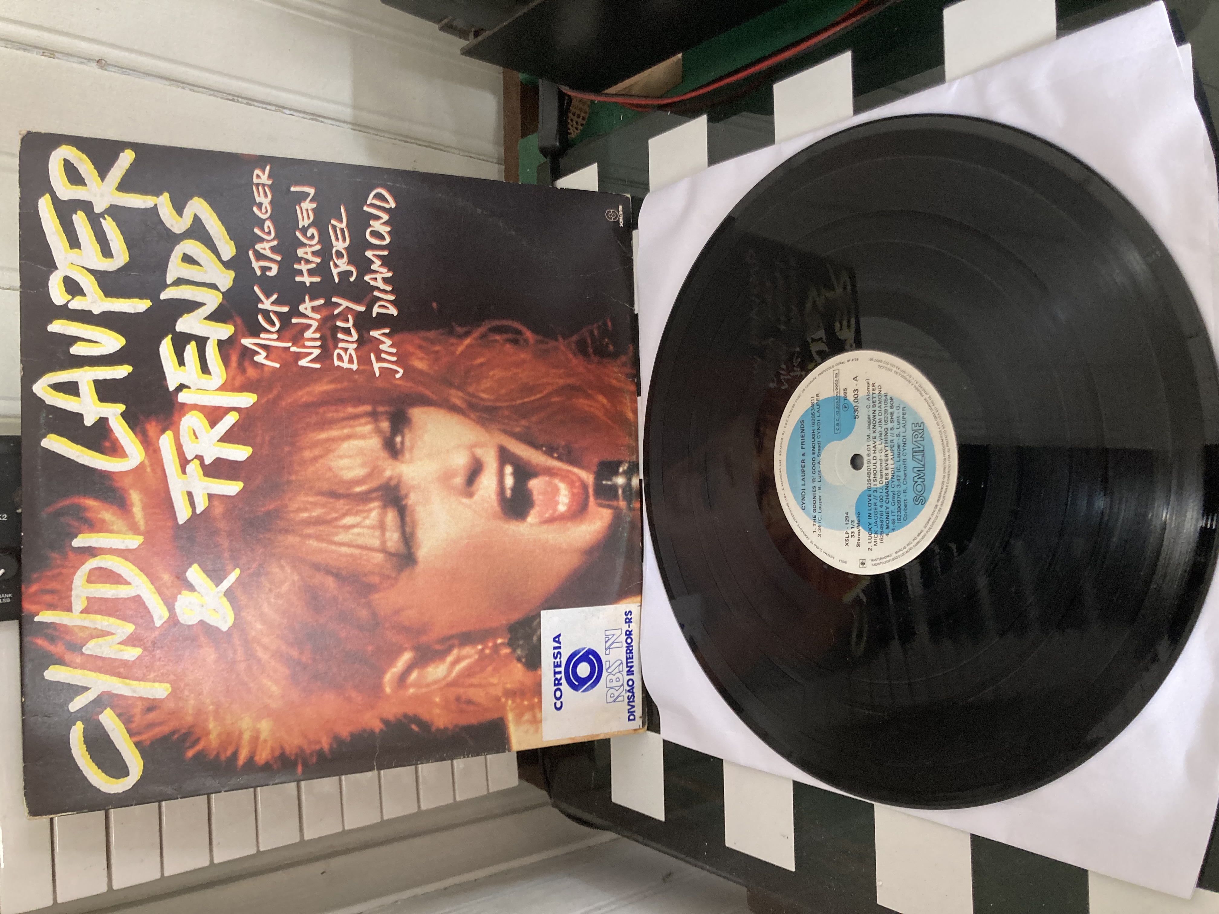 Cyndi Lauper & Friends - Imagem 1