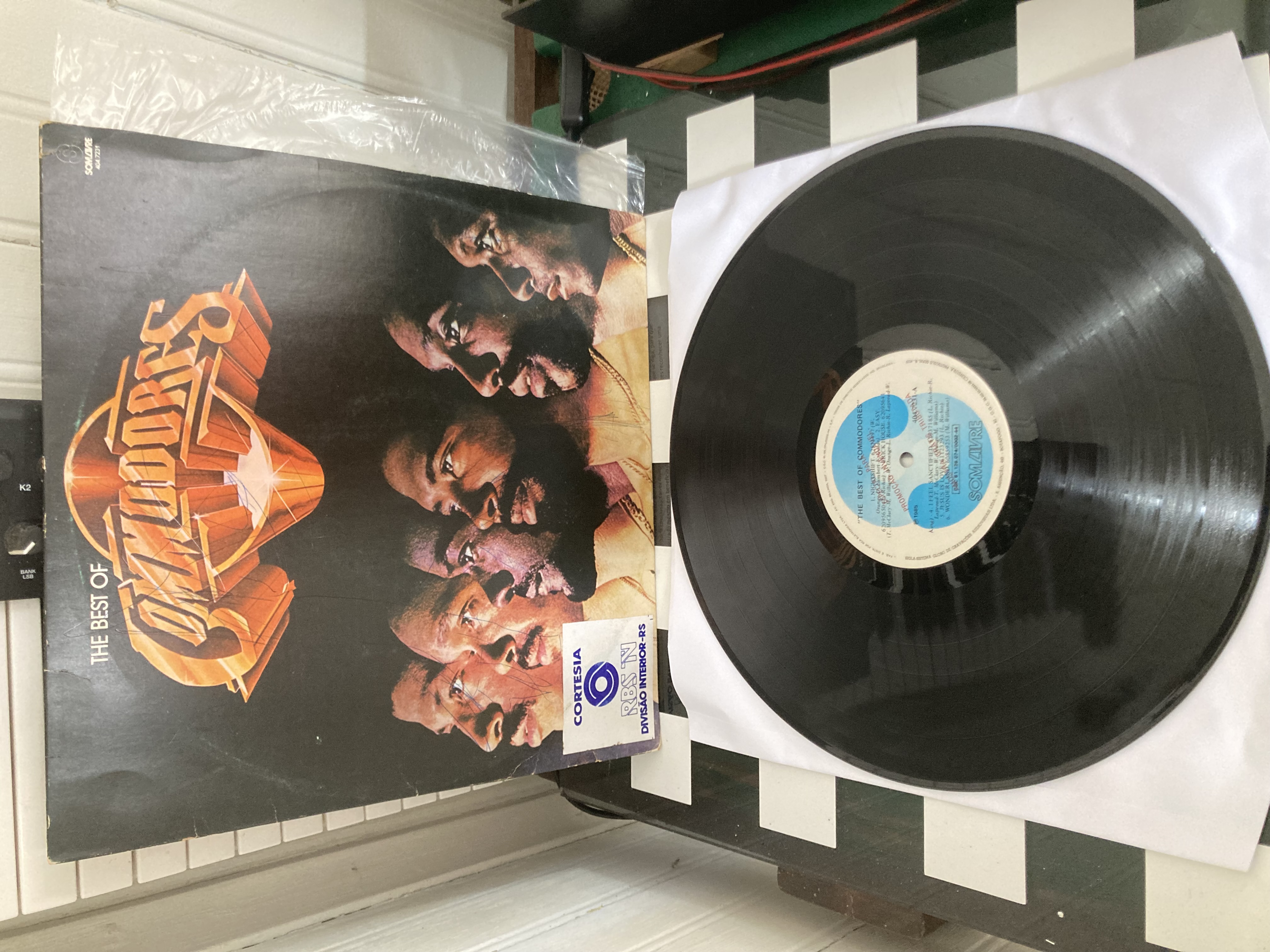 Commodores - The Best Of - Imagem 1