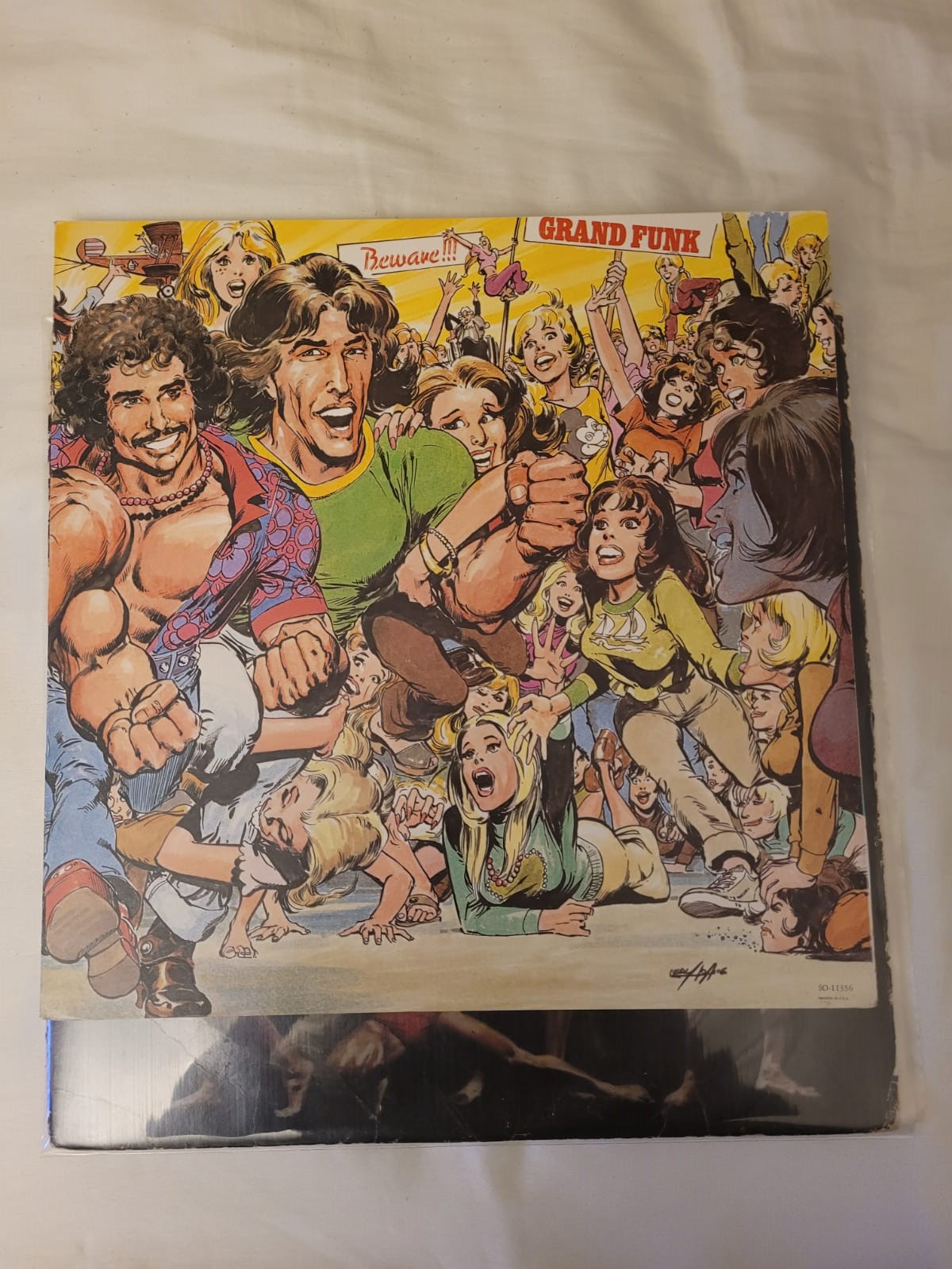 Grand Funk Railroad - All the Girls in the World Beware (Importado + detalhe) - Thumbnail 4