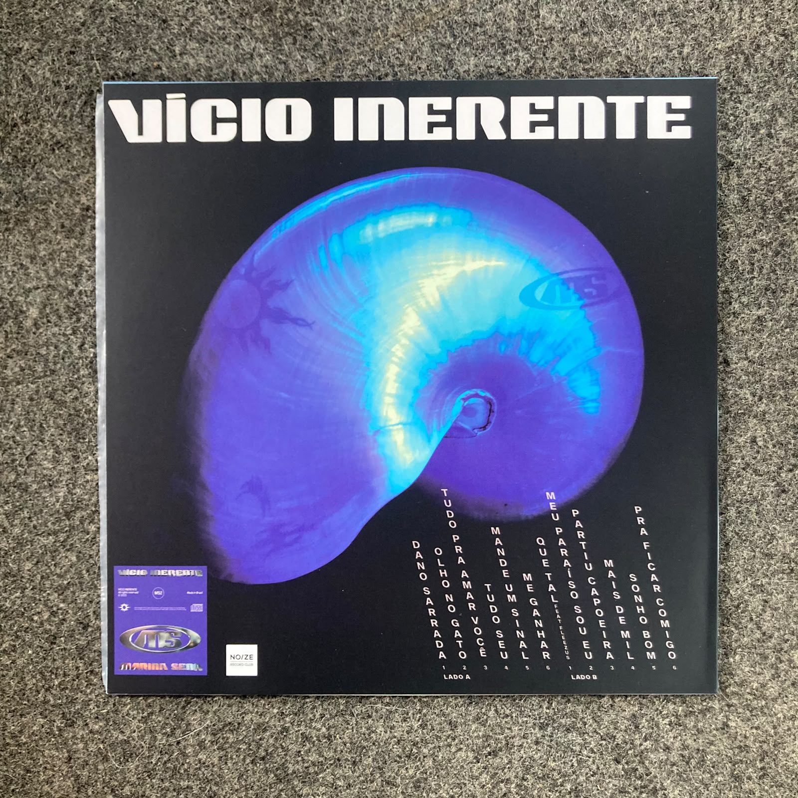 Marina Sena - Vício Inerente - Thumbnail 3